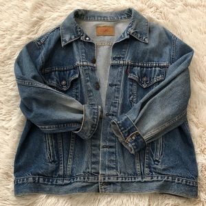 Vintage worn Levi’s jean jacket